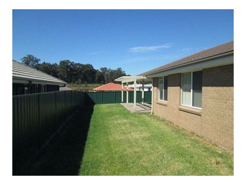 11 Mileham Cir, Rutherford NSW 2320