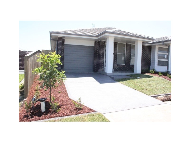 69 Awabakal Drive, Fletcher NSW 2287