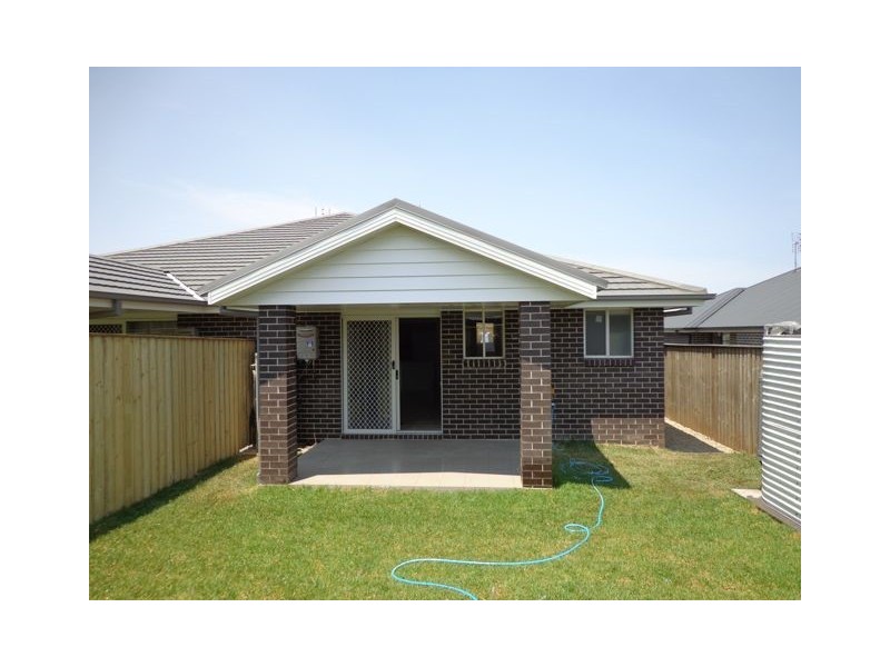 69 Awabakal Drive, Fletcher NSW 2287