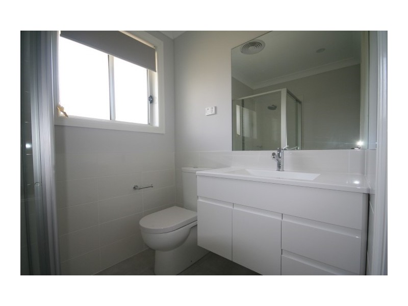 69a Awabakal Drive, Fletcher NSW 2287