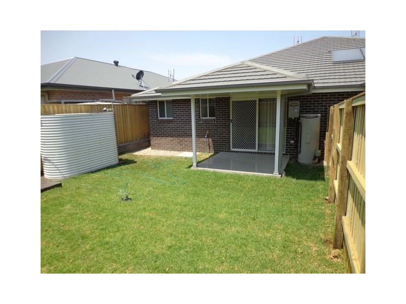 69a Awabakal Drive, Fletcher NSW 2287