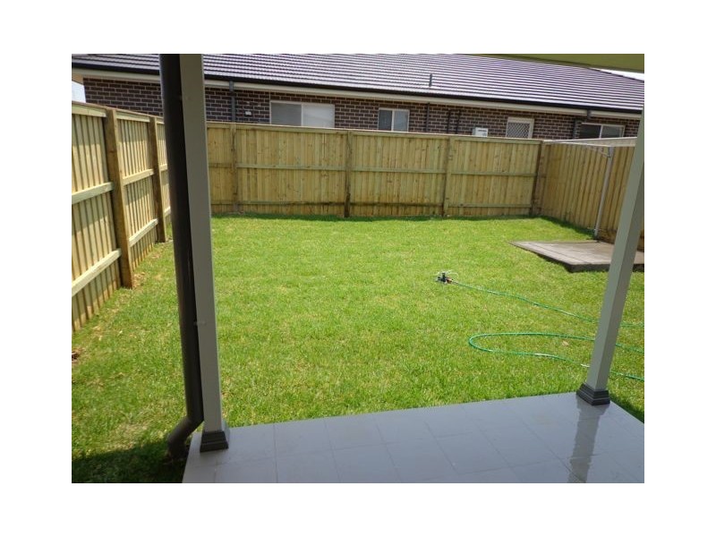 69a Awabakal Drive, Fletcher NSW 2287