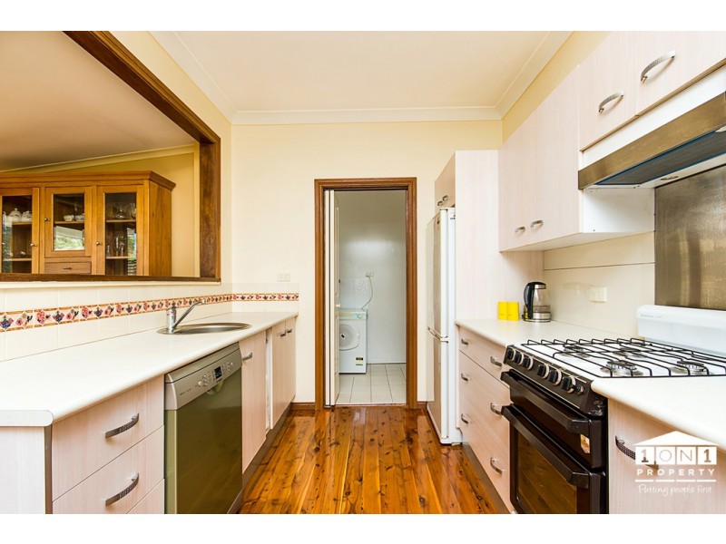 13 Lowry St, Cardiff NSW 2285