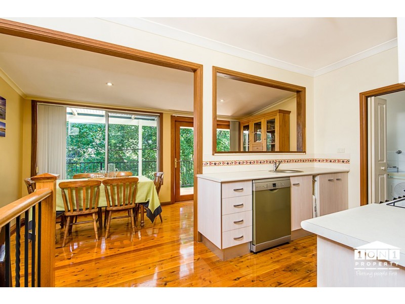 13 Lowry St, Cardiff NSW 2285