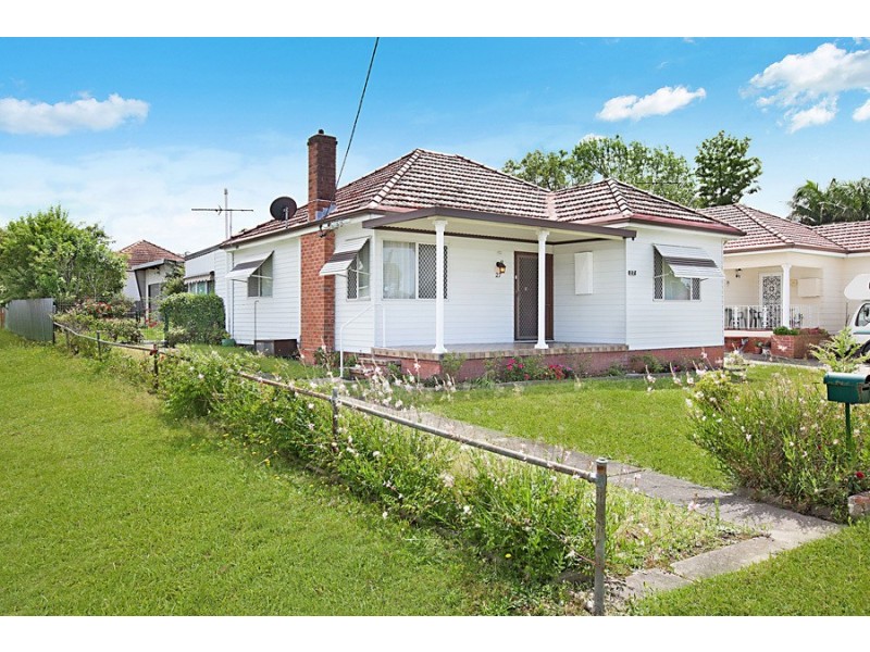 27 Sydney Street, Gateshead NSW 2290