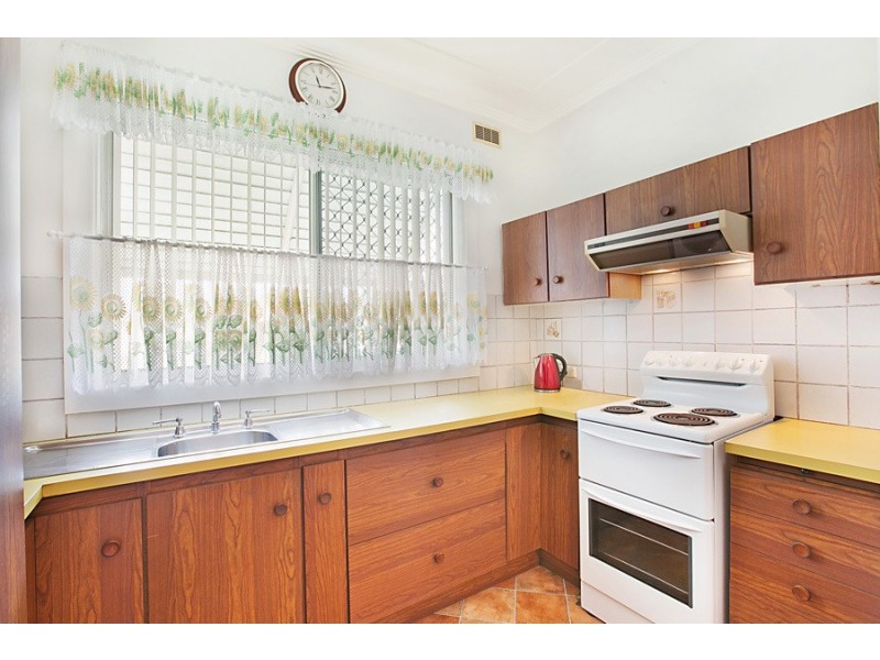 27 Sydney Street, Gateshead NSW 2290