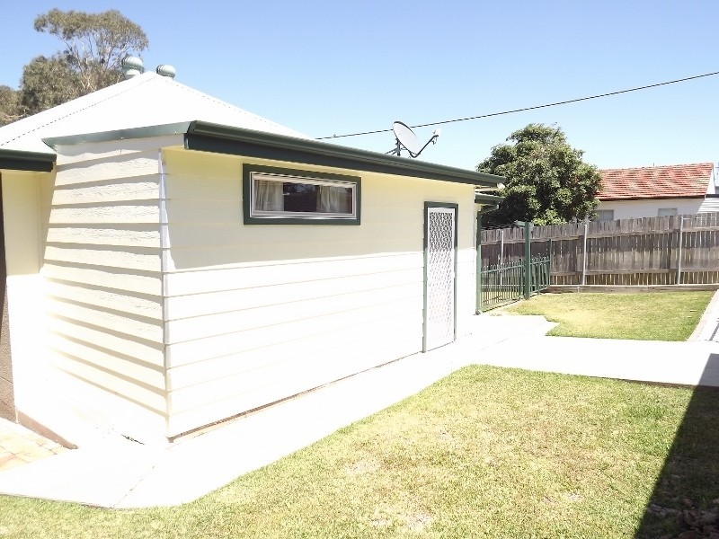 8 Mary Street, Jesmond NSW 2299