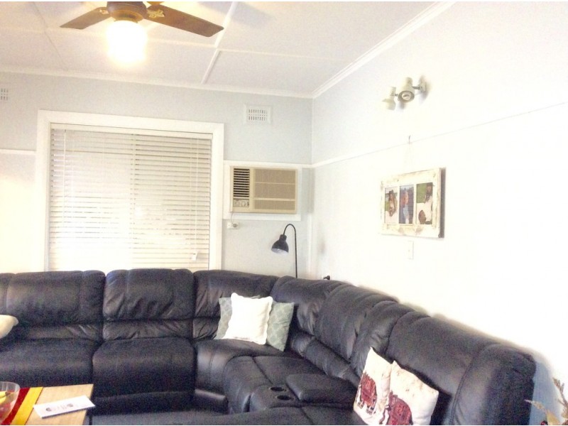 72 Melbourne St, Abermain NSW 2326