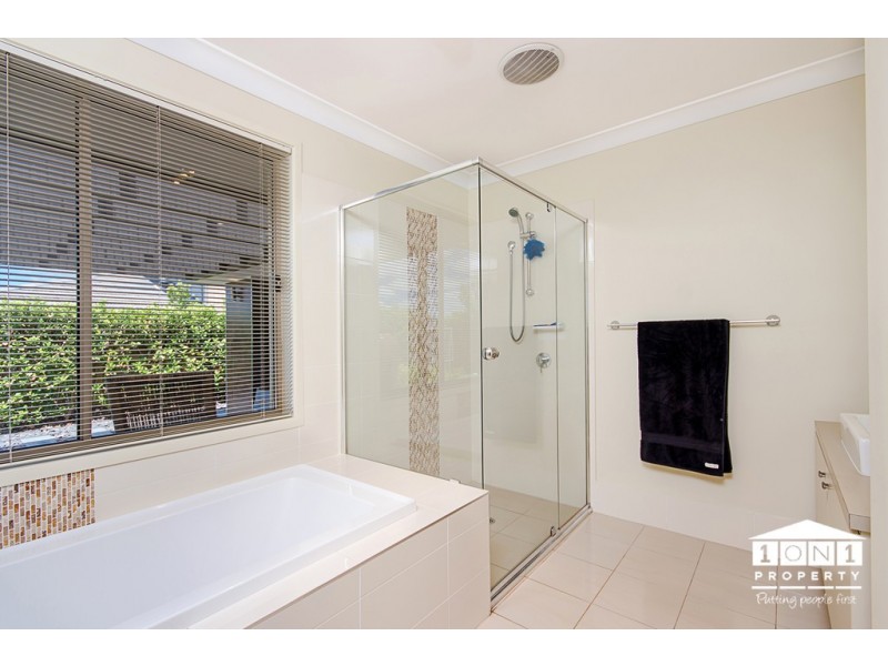 2 Paperbark Parade, Aberglasslyn NSW 2320