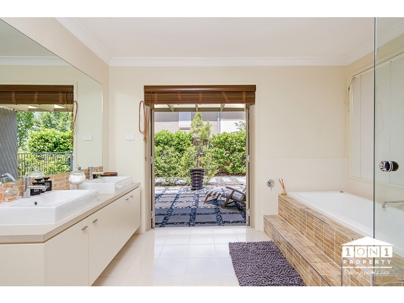 2 Paperbark Parade, Aberglasslyn NSW 2320