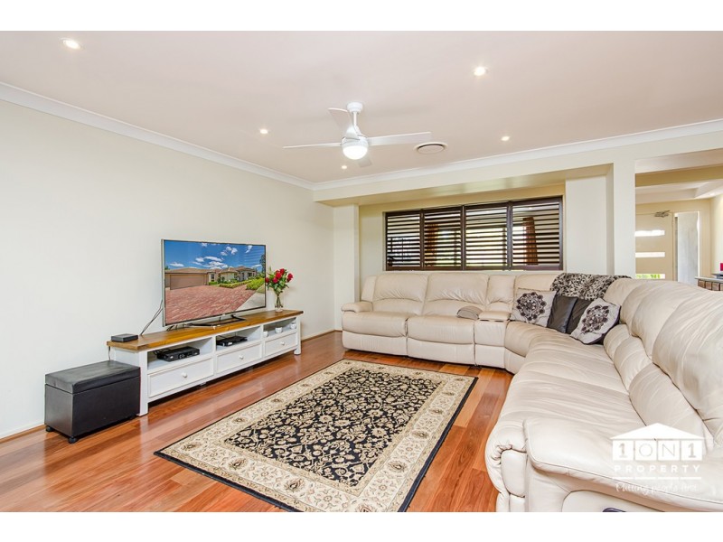 2 Paperbark Parade, Aberglasslyn NSW 2320