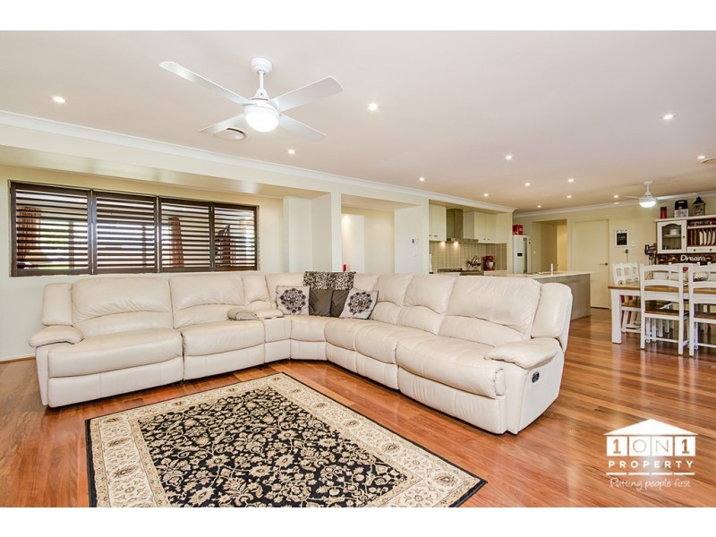 2 Paperbark Parade, Aberglasslyn NSW 2320