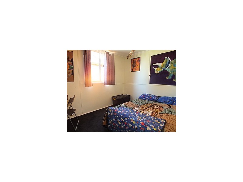 22 Long St, Cessnock NSW 2325