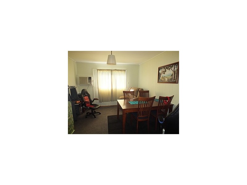22 Long St, Cessnock NSW 2325