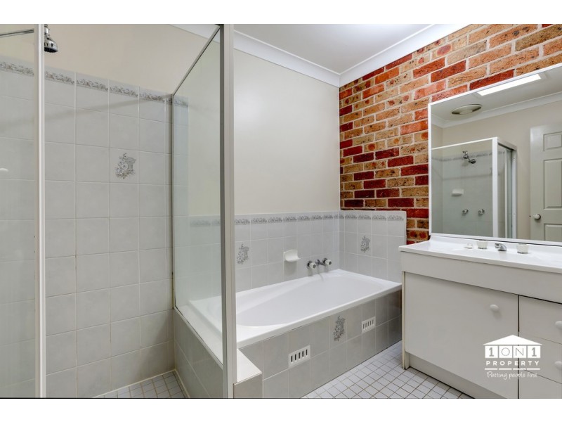 10/1 Derwent Cres, Lakelands NSW 2282