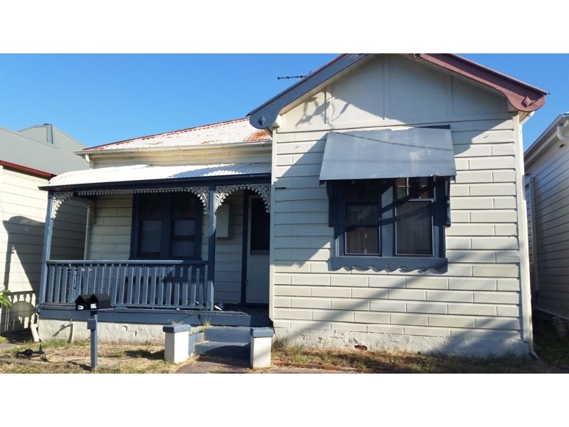 2/151 Cleary St, Hamilton NSW 2303