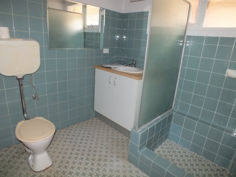 2/126 Turton Rd, Waratah NSW 2298