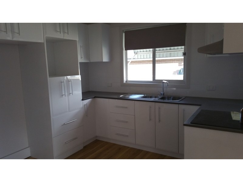 21 Floraville Road, Belmont North NSW 2280