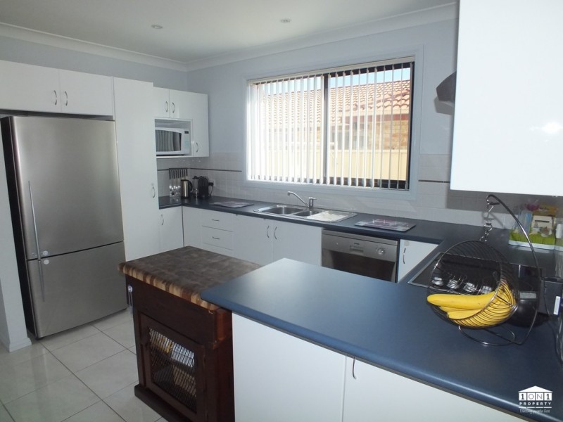 1/11 Sweet Street, Warners Bay NSW 2282