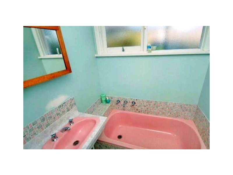 2 Presidents Avenue, Ocean Grove VIC 3226