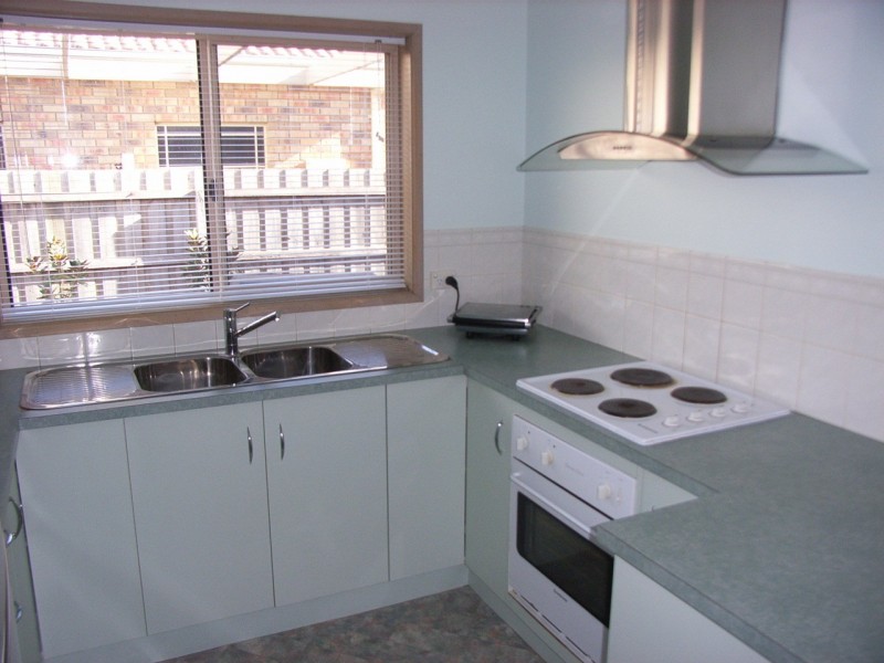 2/41 Hindle Street, Grovedale VIC 3216