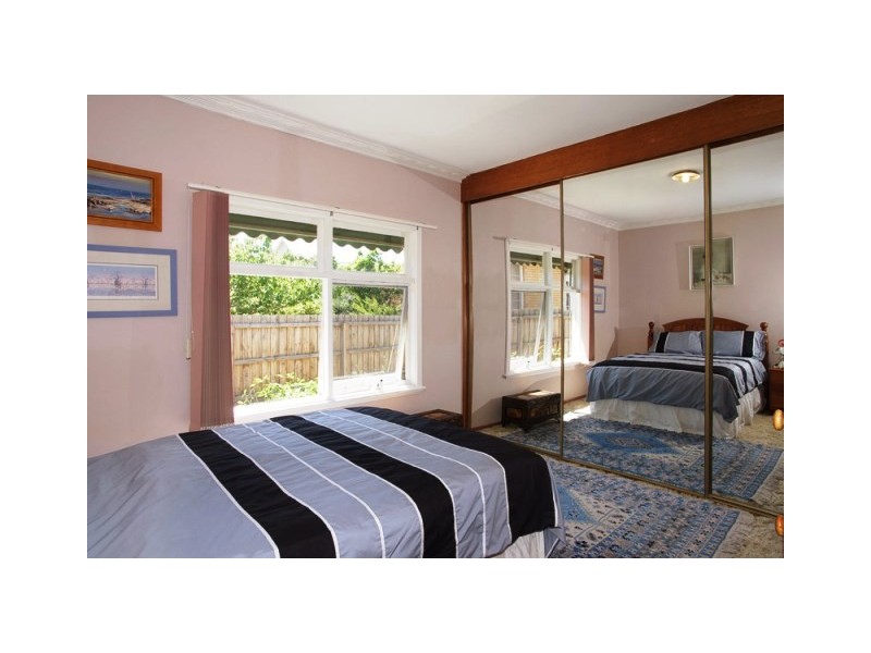 15 College Court, Newtown VIC 3220