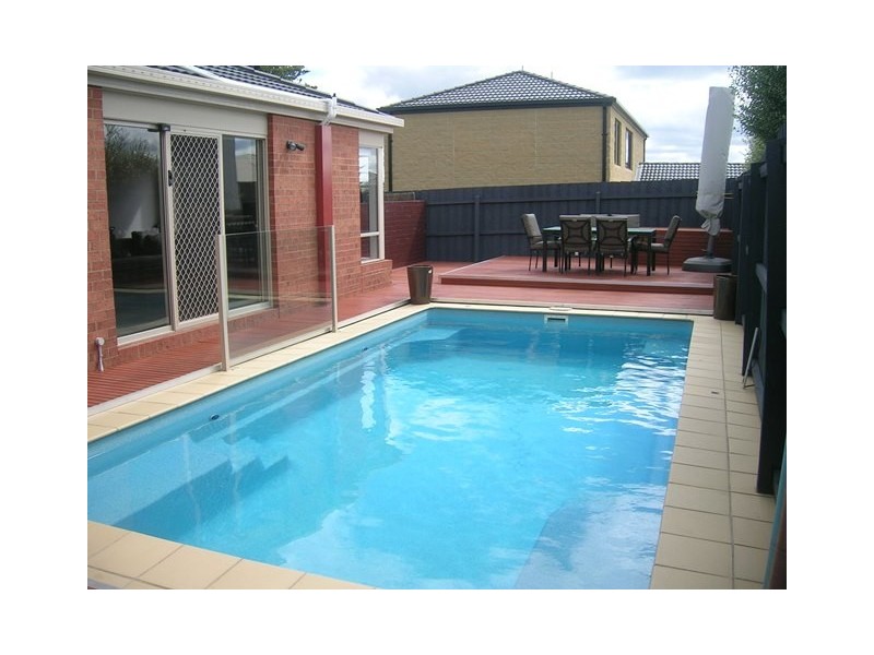 24 The Vineyard, Waurn Ponds VIC 3216