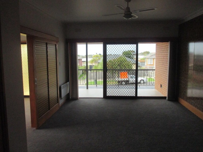 11 Glengate Street, Hamlyn Heights VIC 3215