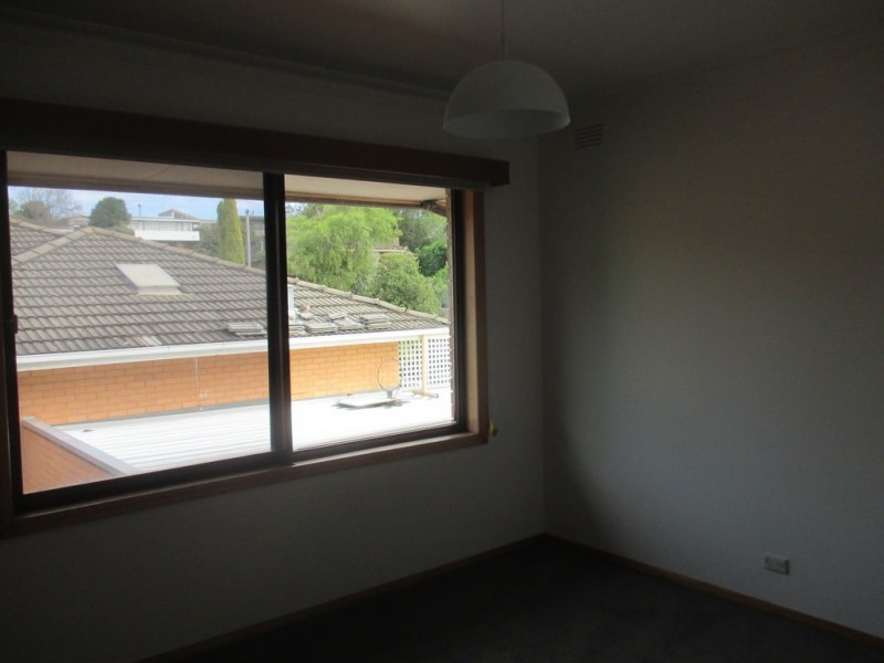 11 Glengate Street, Hamlyn Heights VIC 3215