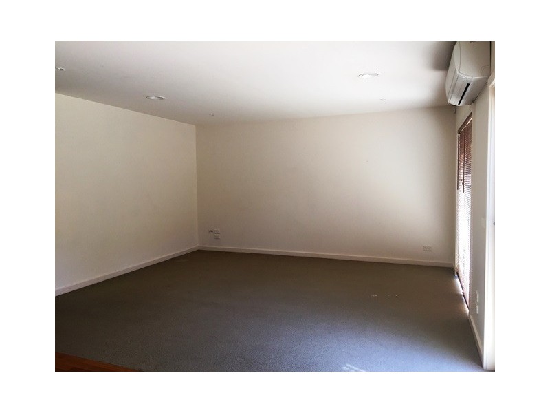 44 Sherbourne Terrace, Newtown VIC 3220