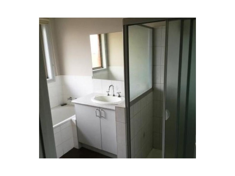 1/40 Crestmoor Drive, Highton VIC 3216