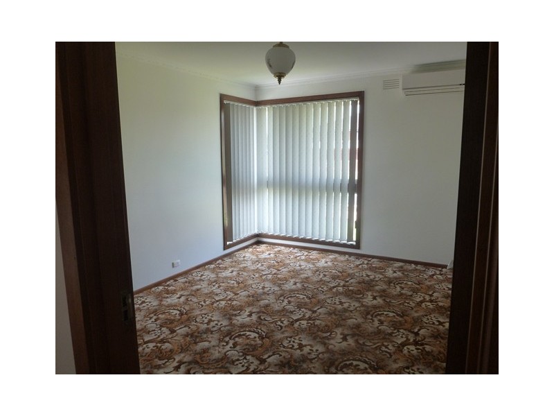 12 Braund Avenue, Bell Post Hill VIC 3215