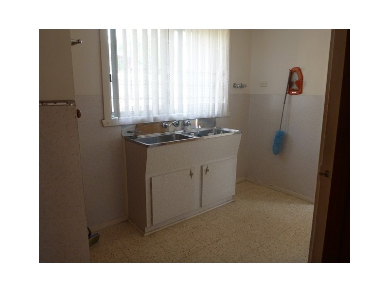 12 Braund Avenue, Bell Post Hill VIC 3215