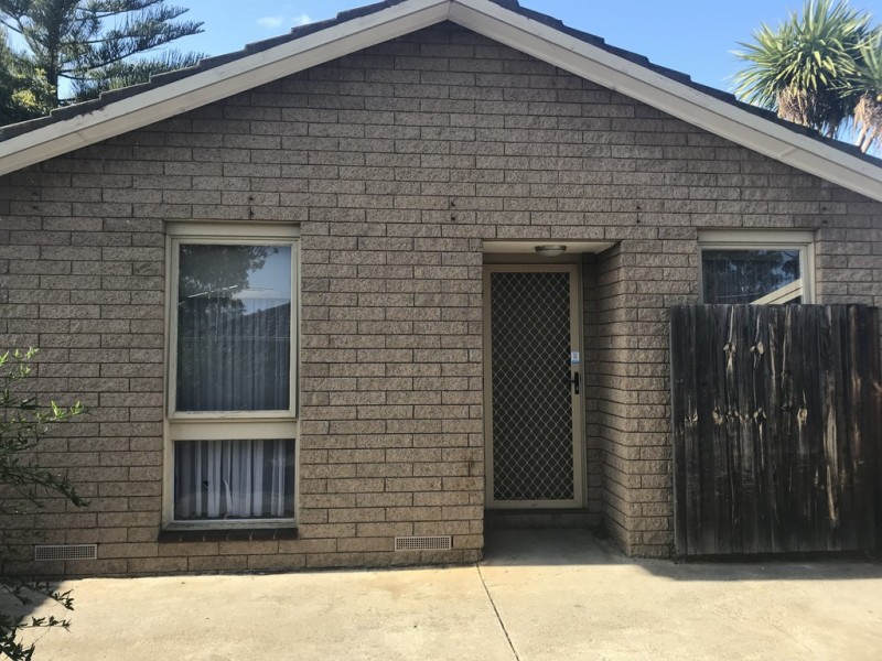 1/60 Kedleston Road, Herne Hill VIC 3218