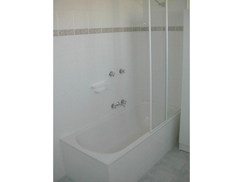 1/60 Kedleston Road, Herne Hill VIC 3218