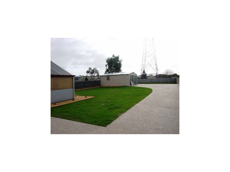 42 Hindle Street, Grovedale VIC 3216