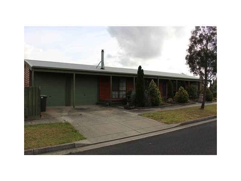 22 Willesden Drive, Waurn Ponds VIC 3216