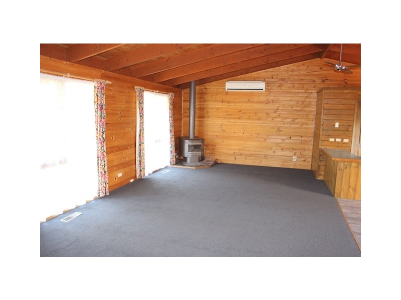 22 Willesden Drive, Waurn Ponds VIC 3216