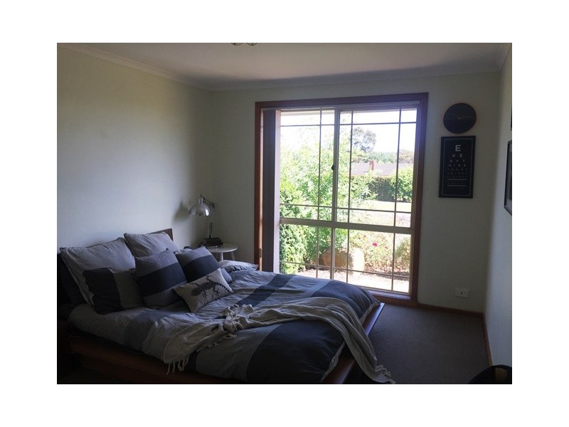 31a Meadowvale Drive, Grovedale VIC 3216