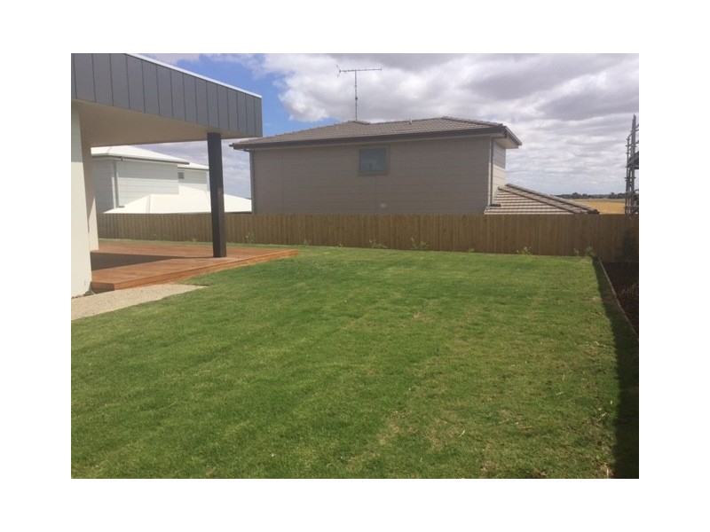 3 Jessica Way, Highton VIC 3216