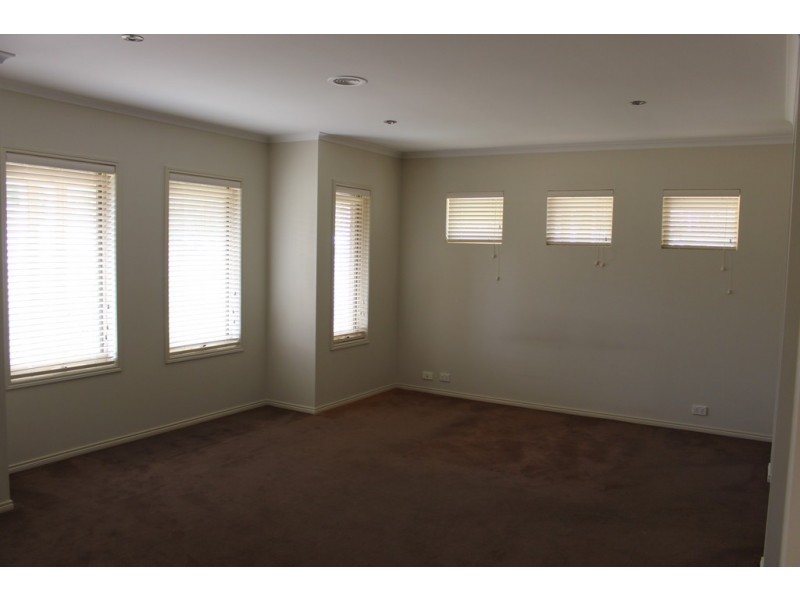 1 Beaujolais Place, Waurn Ponds VIC 3216