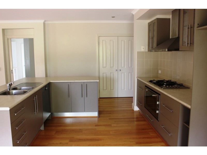 1 Beaujolais Place, Waurn Ponds VIC 3216