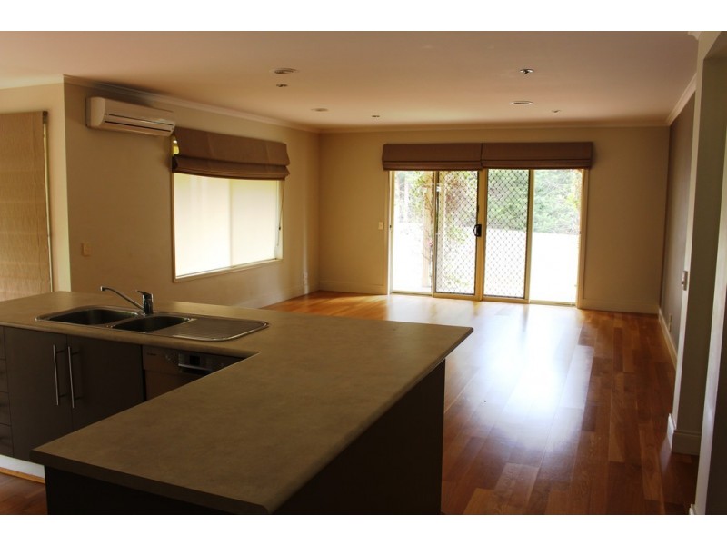 1 Beaujolais Place, Waurn Ponds VIC 3216