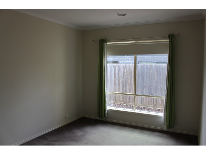 1 Beaujolais Place, Waurn Ponds VIC 3216