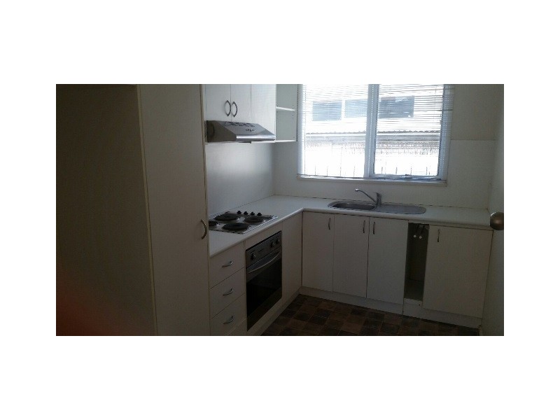 3/28 Breakwater Road, East Geelong VIC 3219