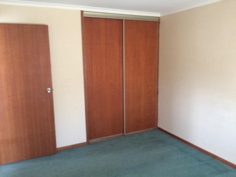 1/2-4 Cernan Court, Whittington VIC 3219