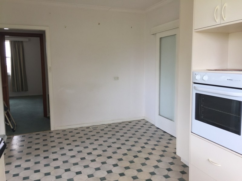 6 Sycamore Street, Hamlyn Heights VIC 3215