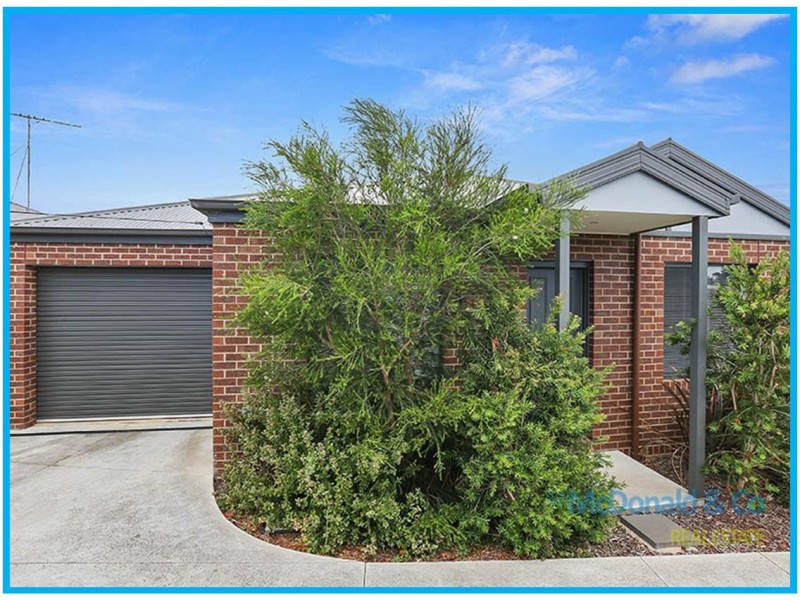 2/1 Linthwaite Close, Highton VIC 3216