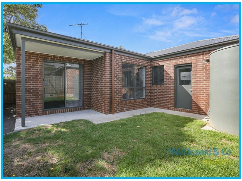 2/1 Linthwaite Close, Highton VIC 3216