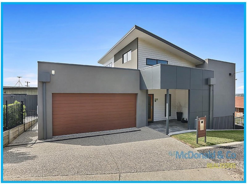31 Montpellier Drive, Highton VIC 3216
